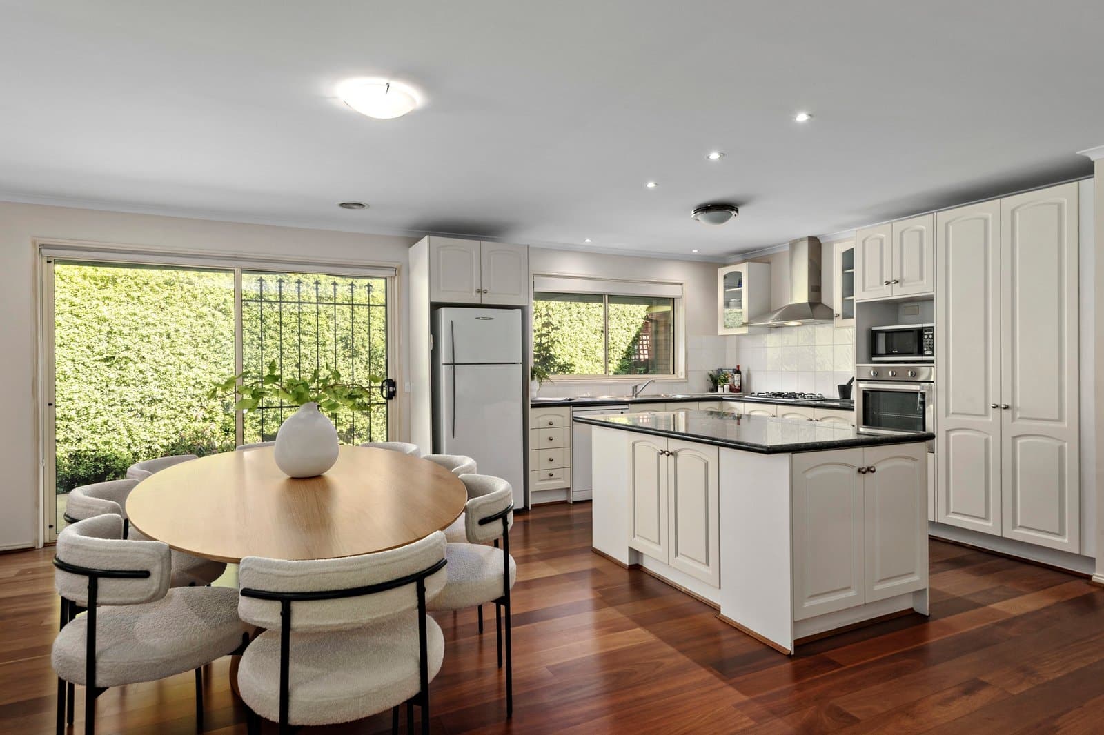 14 Kitchener Street, Kew East - Thumbnail 4