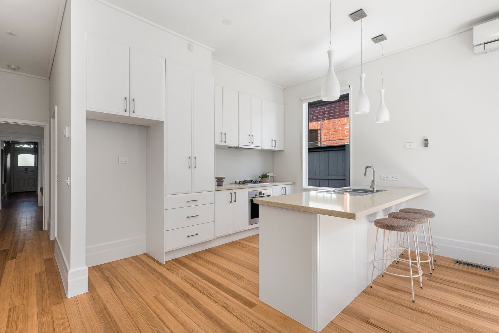 29 Clarendon Street, Armadale - Thumbnail 3