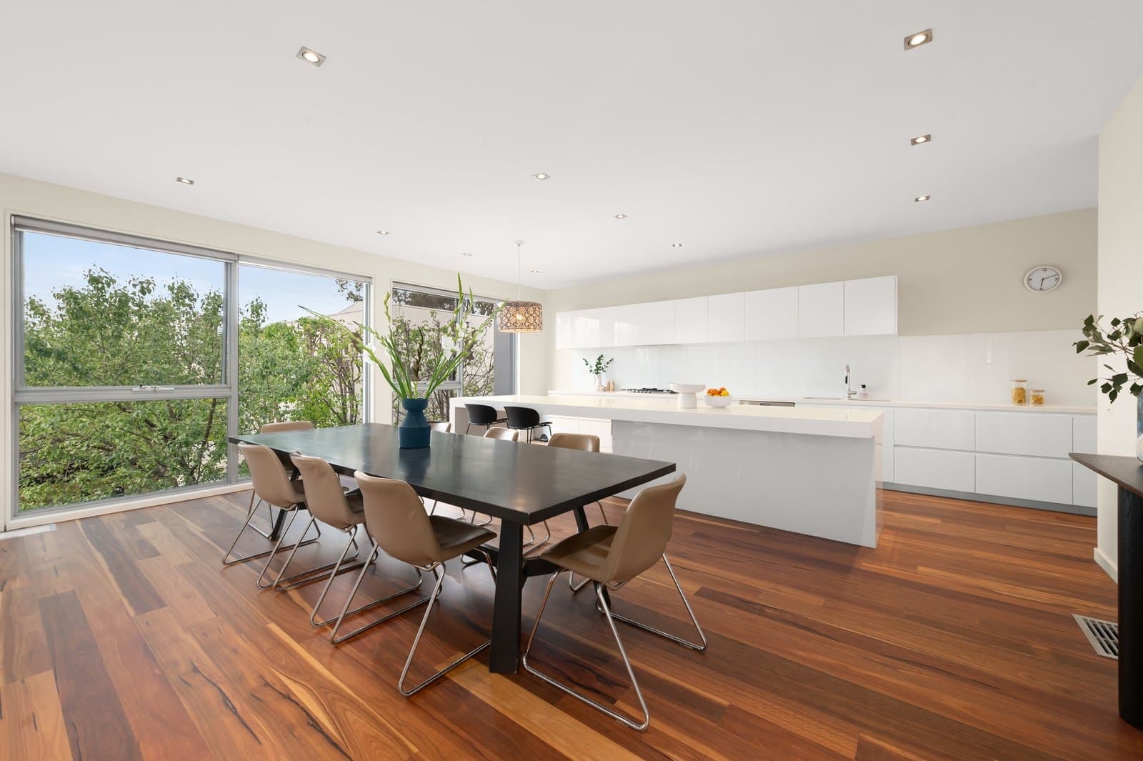 28 Lower Drive, Kew - Thumbnail 4