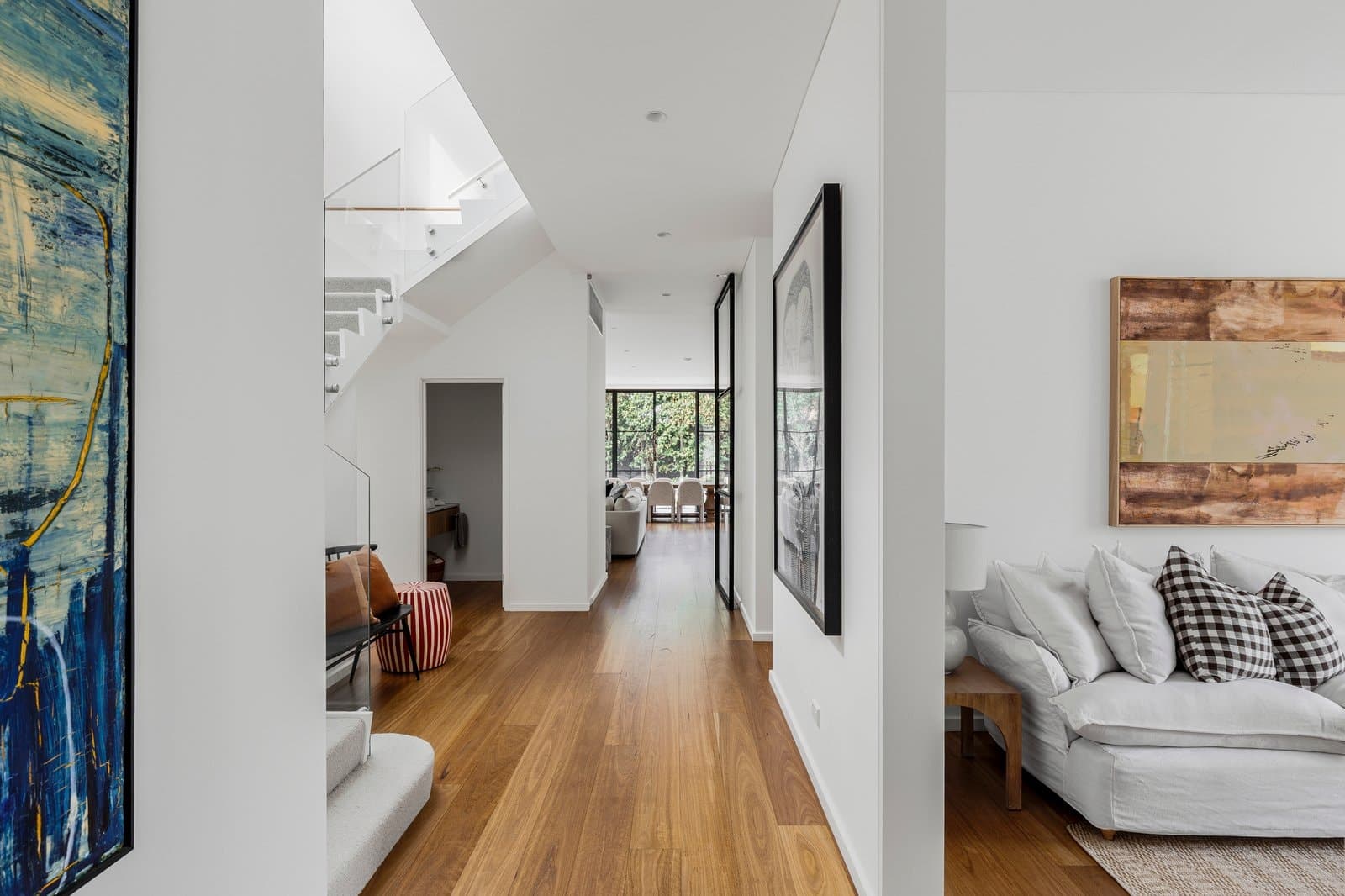 38 Rockley Road, South Yarra - Thumbnail 2
