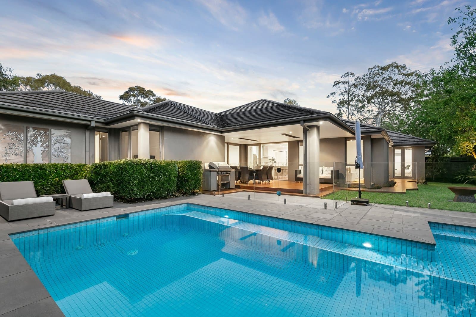 1 Wisteria Way, Warranwood - Thumbnail 2