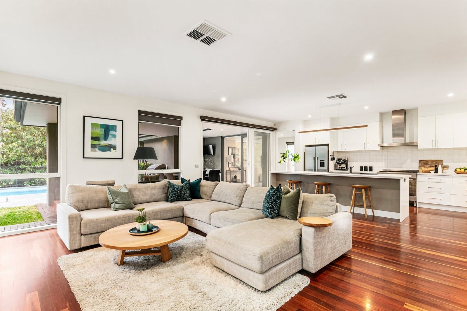 1 Wisteria Way, Warranwood - Thumbnail 5