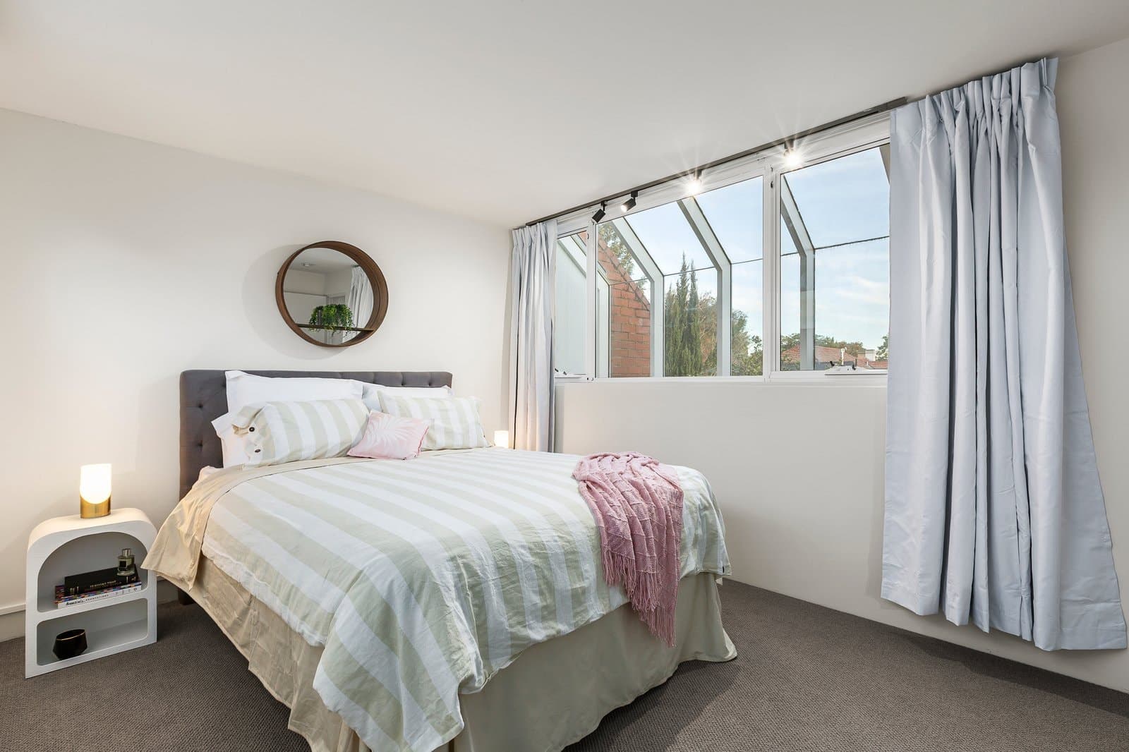 4 Lawes Street, Hawthorn - Thumbnail 8