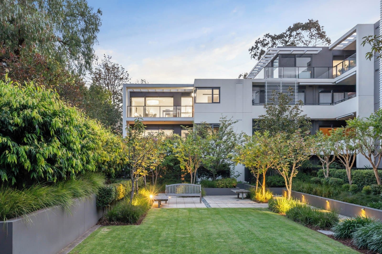 305/33 Wattle Road, Hawthorn - Image 1