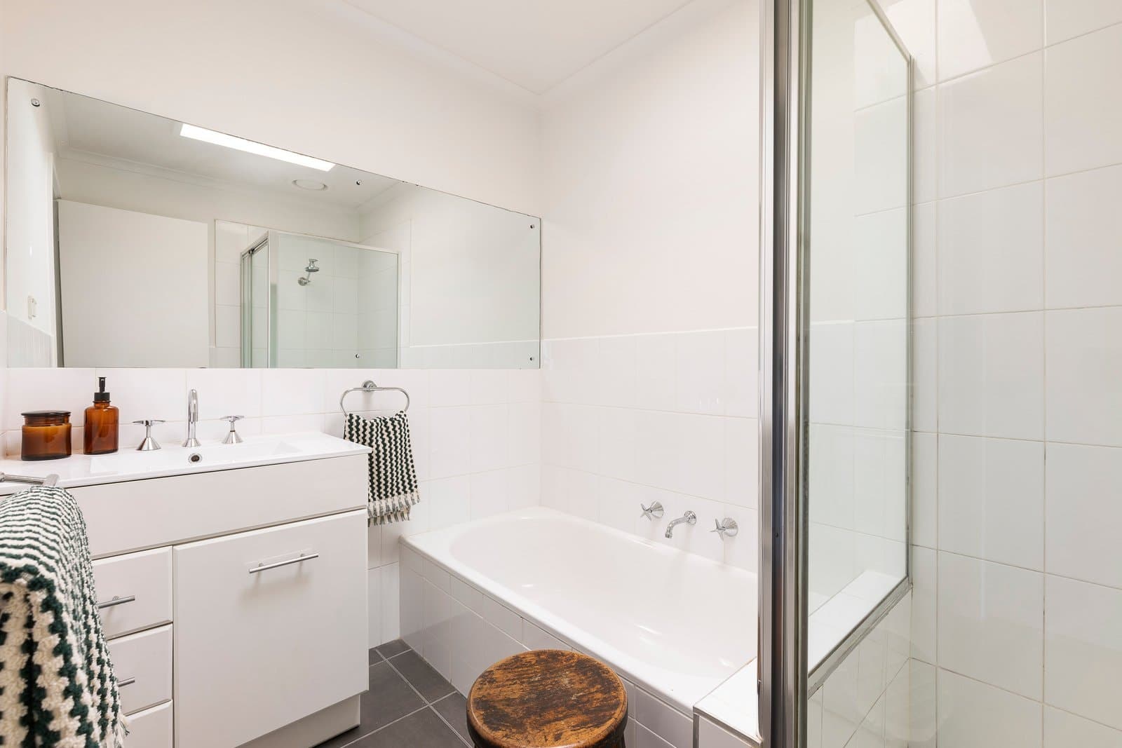 1/8 Norfolk Road, Surrey Hills - Thumbnail 7