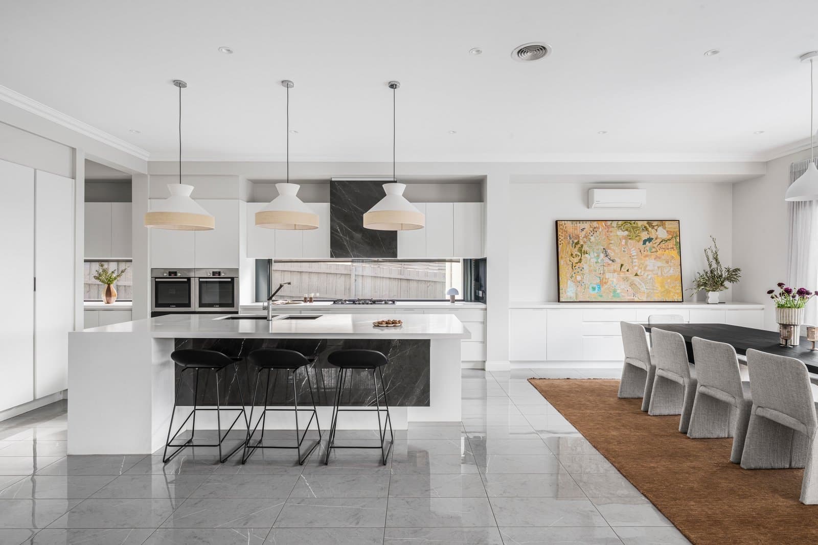 45 Riverside Avenue, Balwyn North - Thumbnail 2