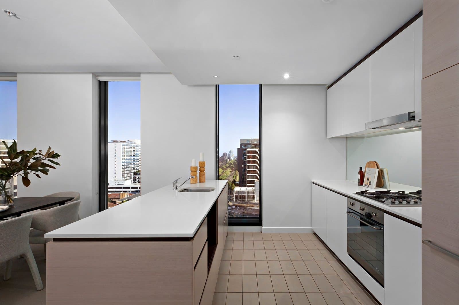 1402/470 St Kilda Road, Melbourne - Thumbnail 3