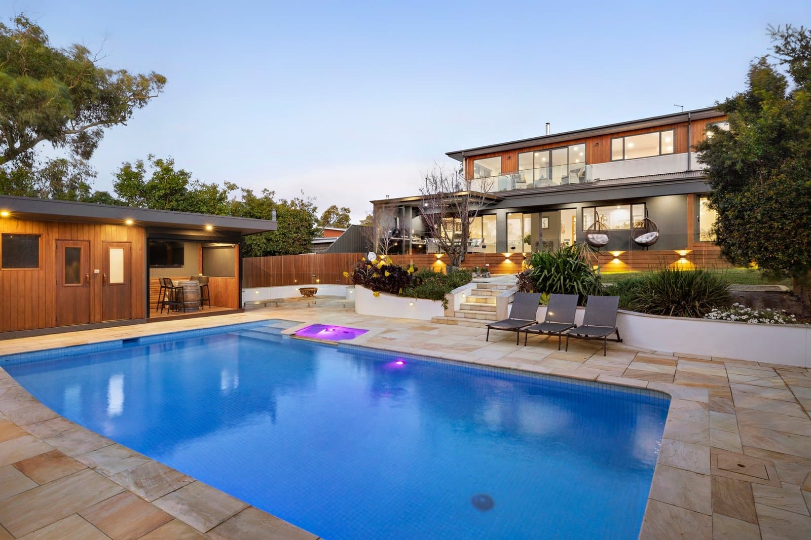 39 Bellbird Road, Mount Eliza - Thumbnail 2