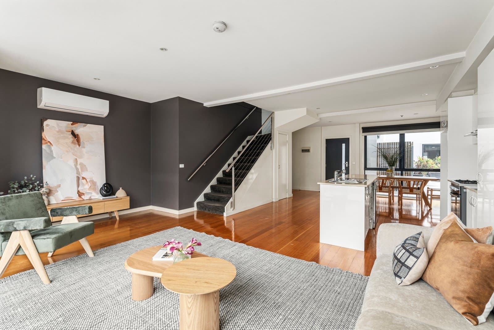 8/443 Burke Road, Glen Iris - Thumbnail 3