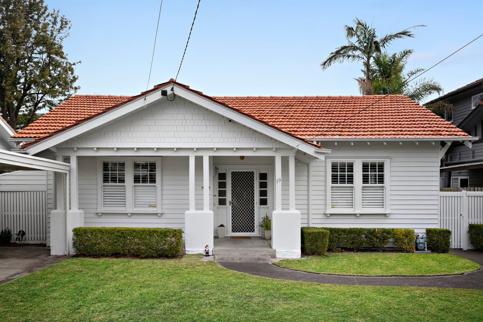 19 Avelin Street, Hampton - Image 1