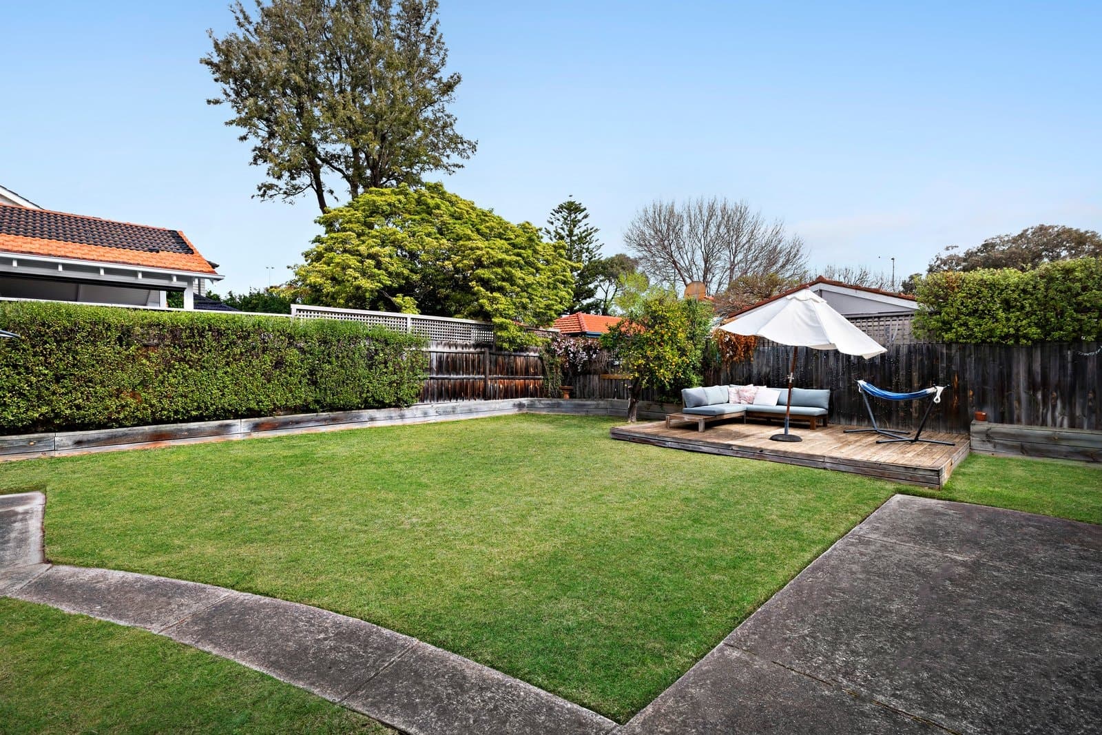 19 Avelin Street, Hampton - Thumbnail 2