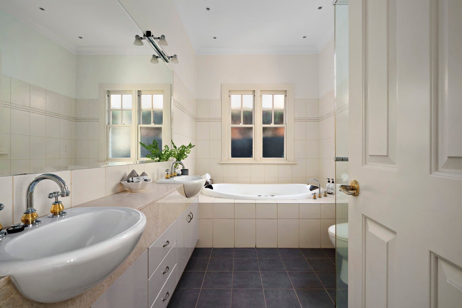 24 Grandview Road, Glen Iris - Thumbnail 7