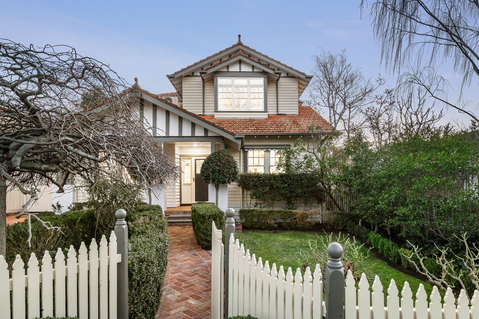 6 Duke Street, Ashburton - Image 1