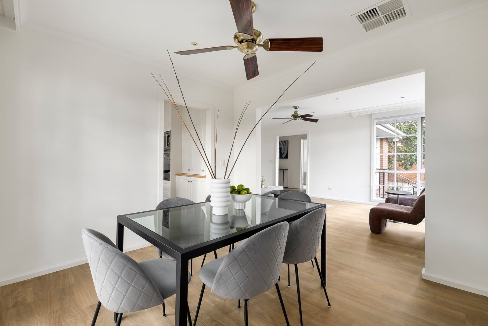 2/15 Essex Road, Surrey Hills - Thumbnail 6