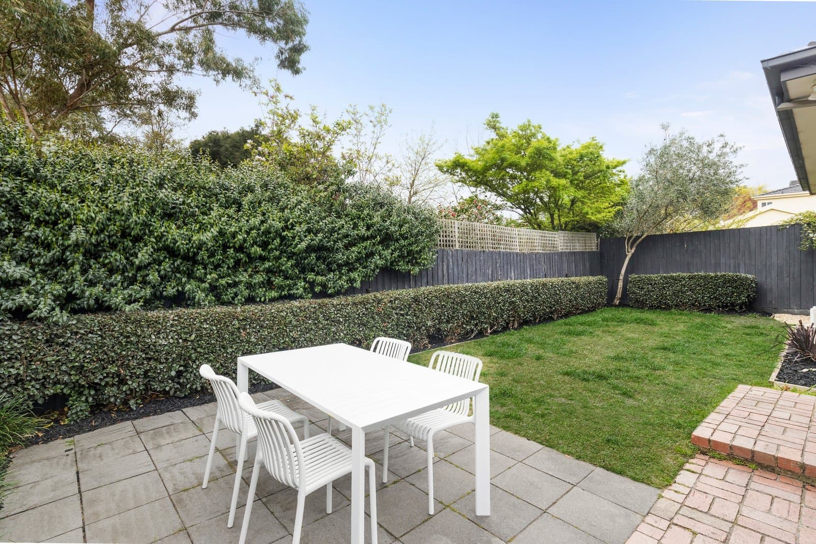 2/18 Head Street, Balwyn - Thumbnail 3