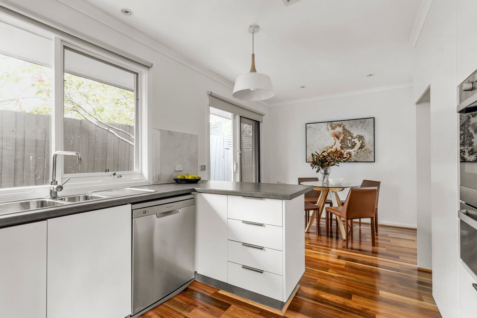 2/18 Head Street, Balwyn - Thumbnail 5