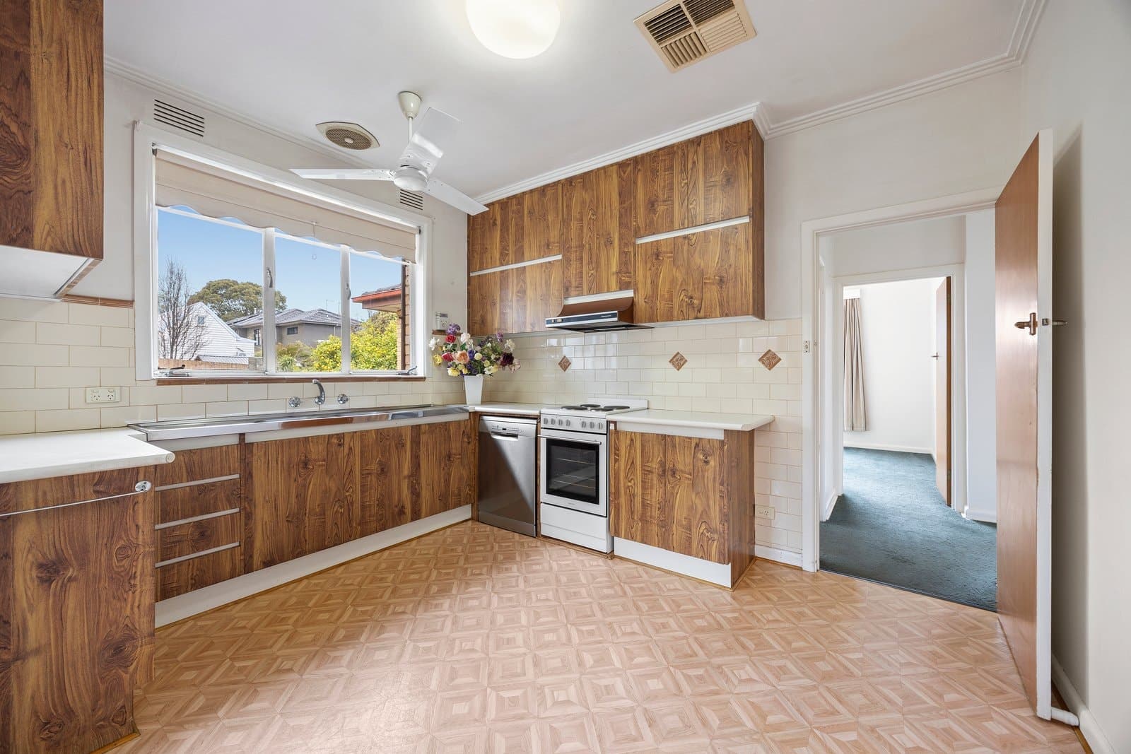 1 Young Street, Glen Iris - Thumbnail 5