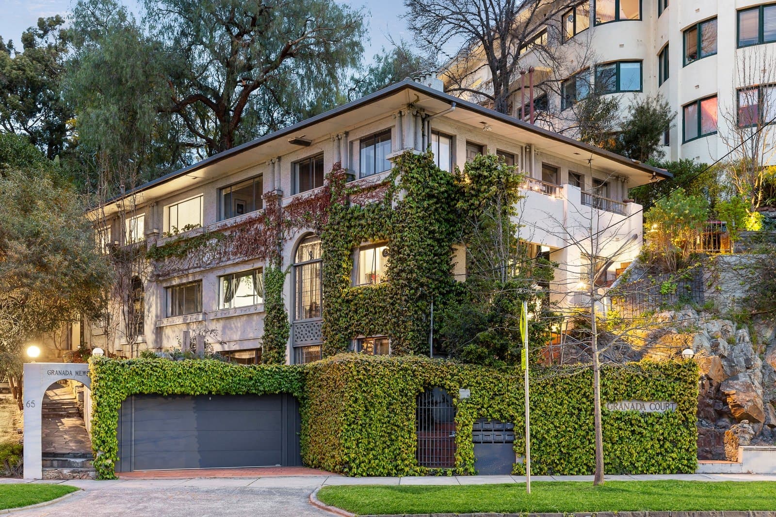1/65 Alexandra Avenue, South Yarra - Image 1