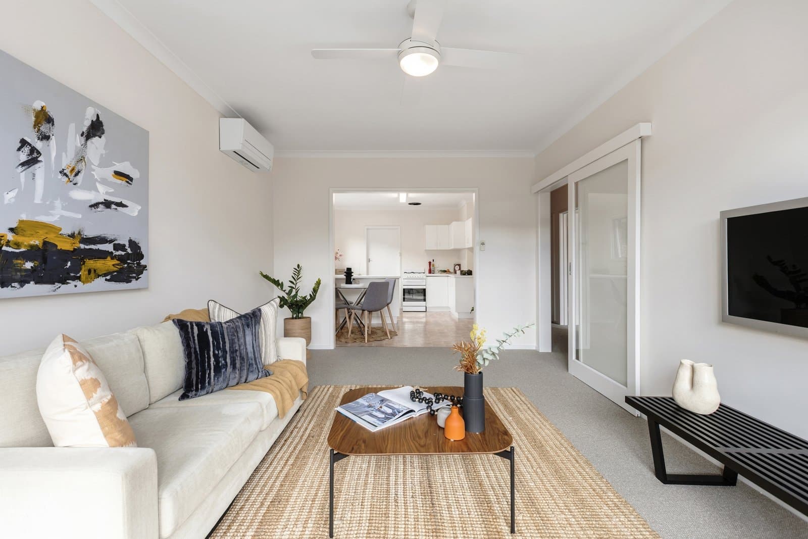 2/10 Norfolk Road, Surrey Hills - Image 1