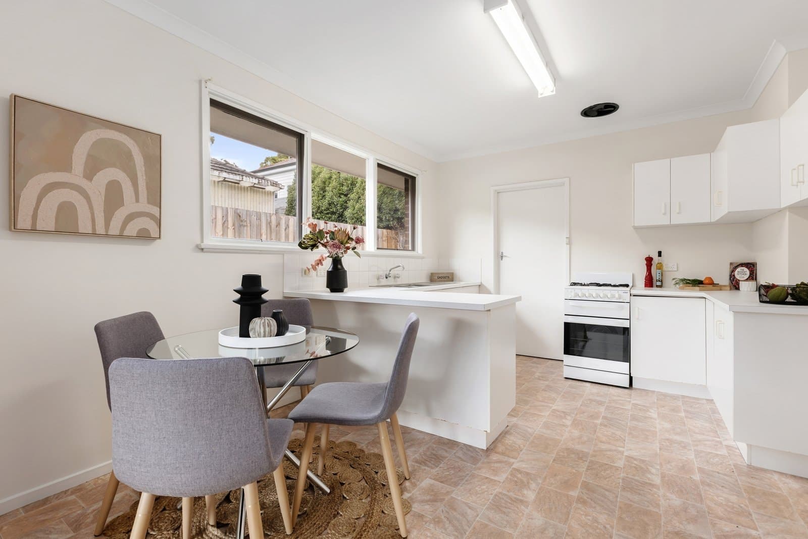 2/10 Norfolk Road, Surrey Hills - Thumbnail 4