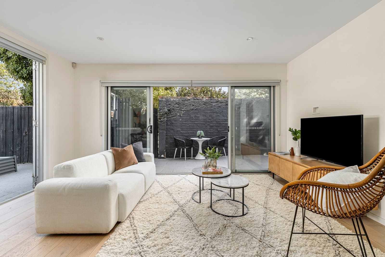 8/496 Dandenong Road, Caulfield North - Image 1