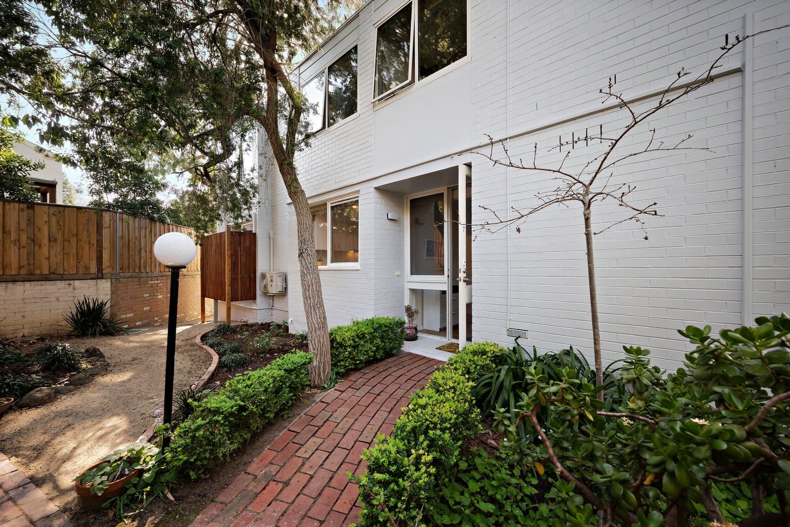 7/17 Myoora Road, Toorak - Image 1