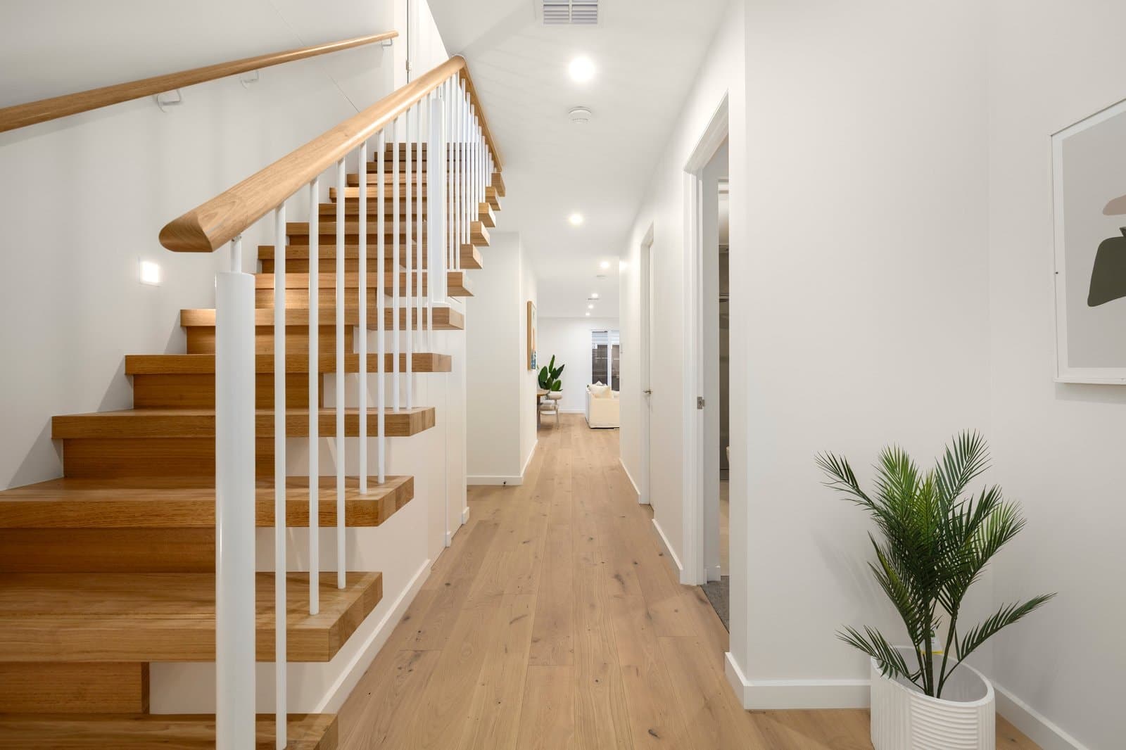 49a Ebden Street, Brighton - Thumbnail 2