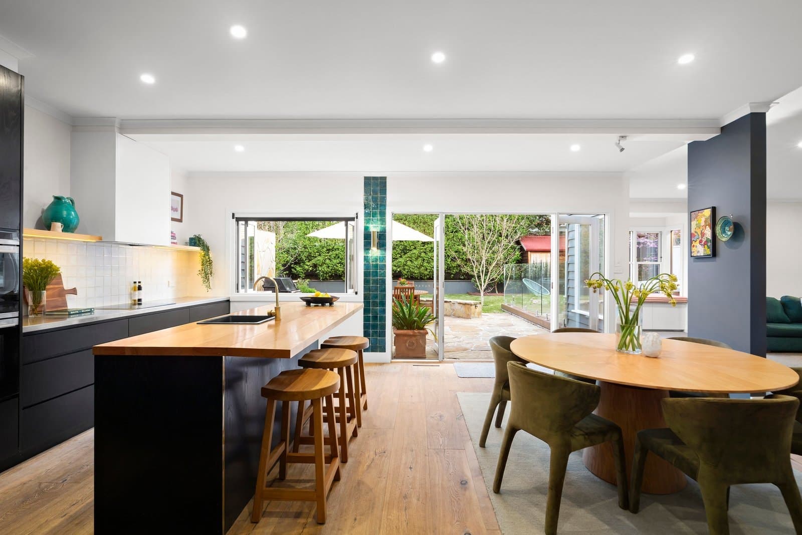 10 Edna Street, Malvern East - Thumbnail 2