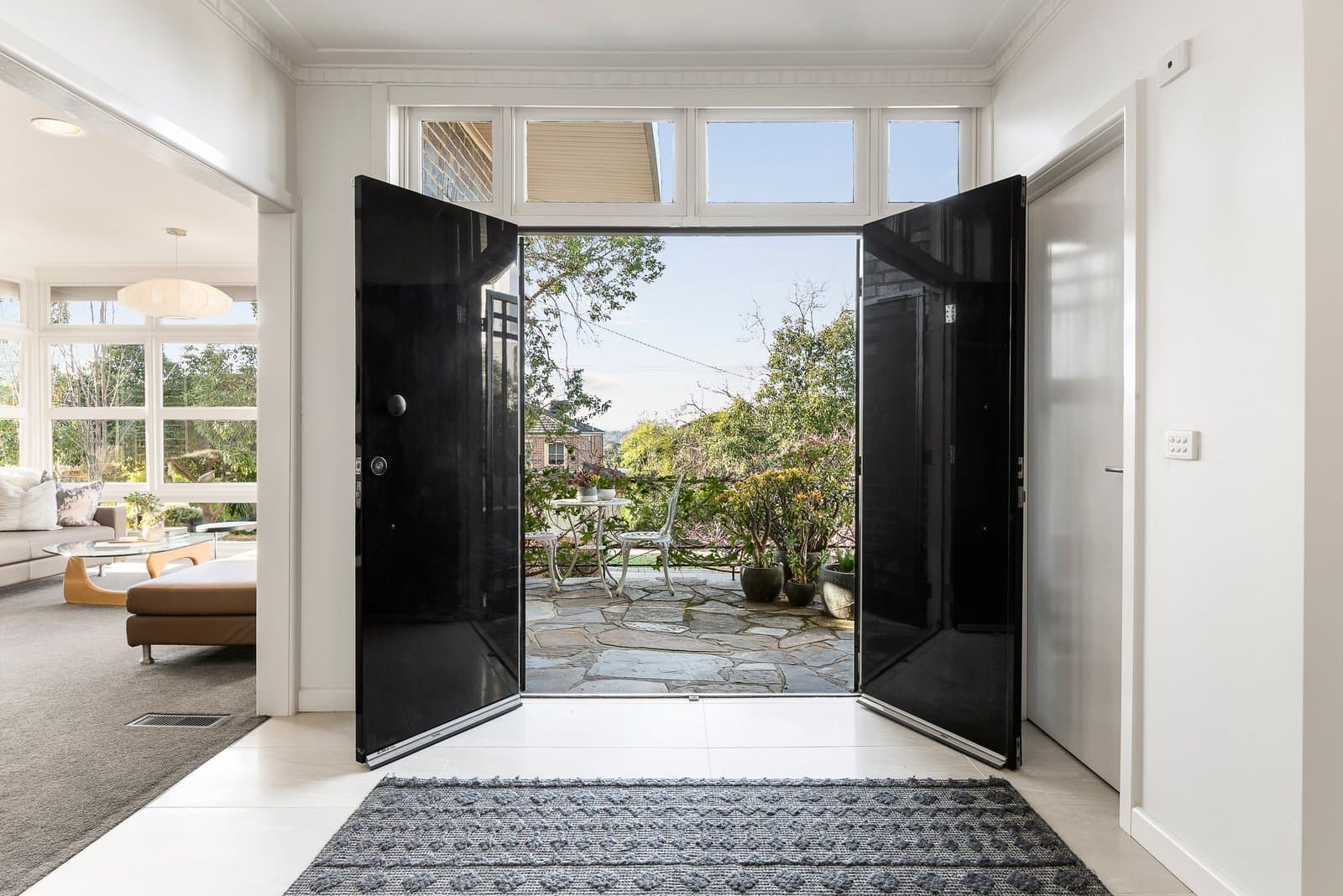 16 Cumberland Avenue, Balwyn North - Thumbnail 2