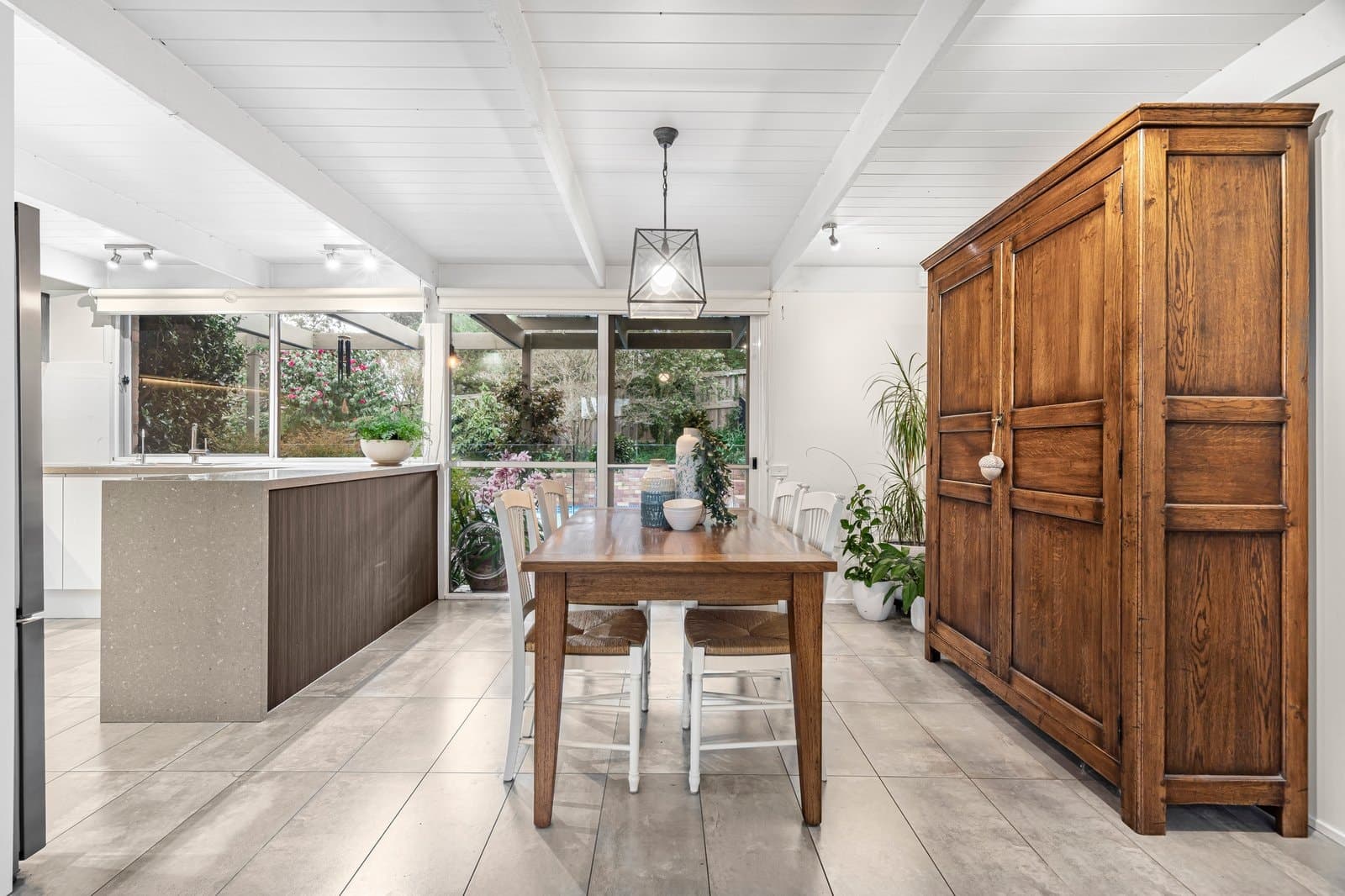 3 Beverly Hills Drive, Templestowe - Thumbnail 4