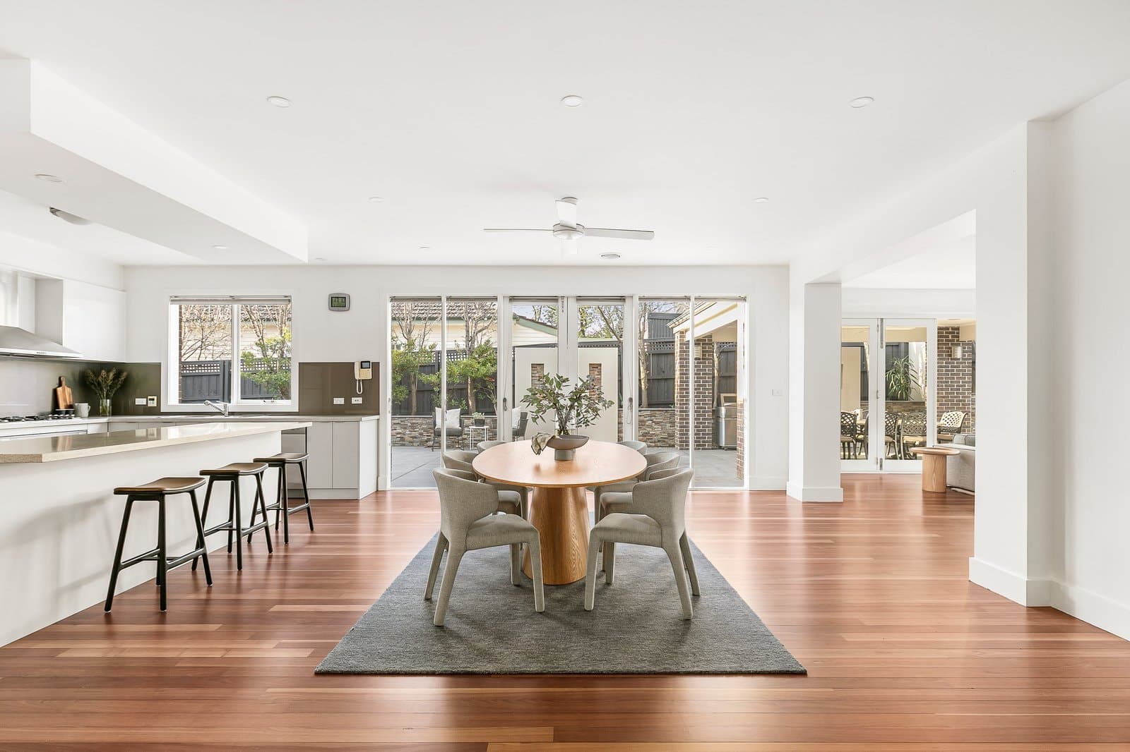 19 Howie Street, Glen Iris - Thumbnail 2
