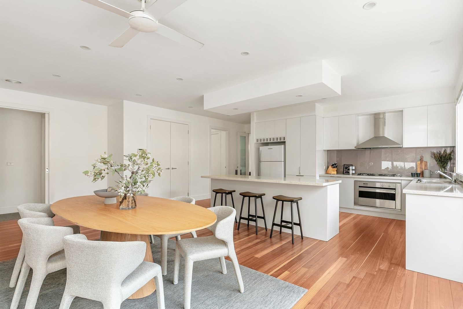 19 Howie Street, Glen Iris - Thumbnail 3