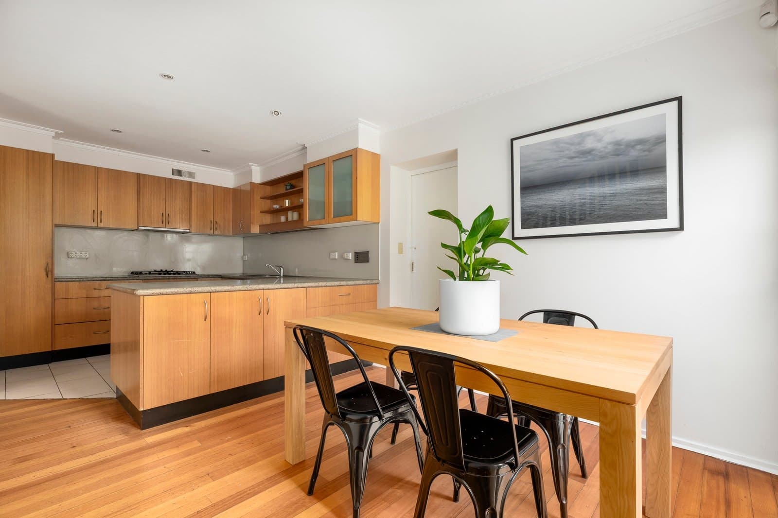 4/1488 Malvern Road, Glen Iris - Thumbnail 6