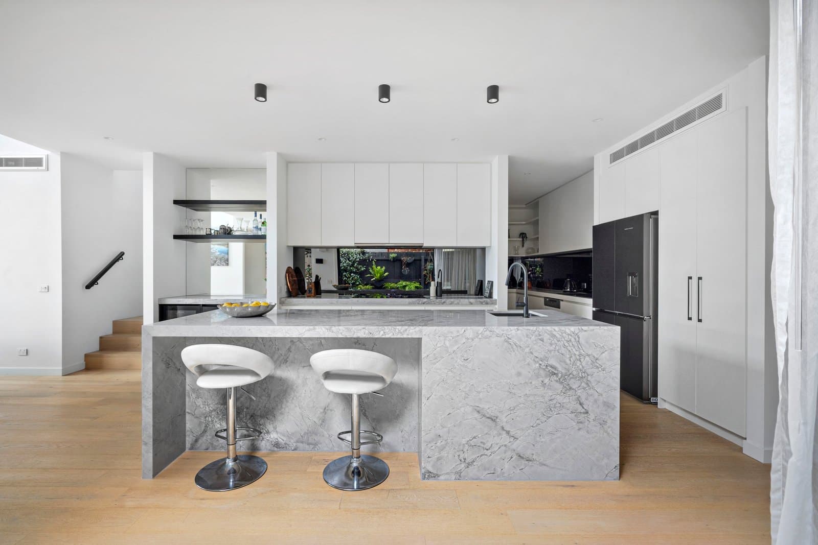 2B May Street, Mornington - Thumbnail 3