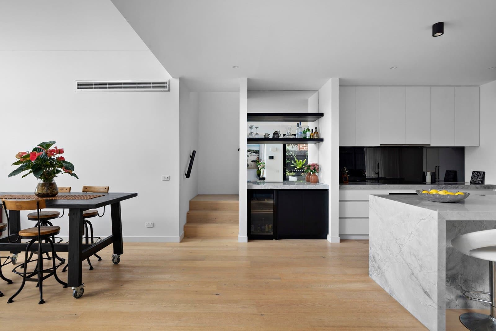 2B May Street, Mornington - Thumbnail 6