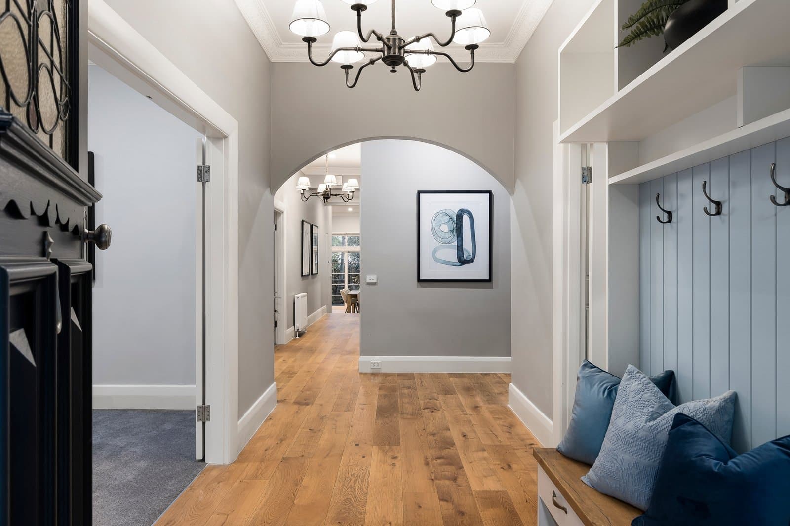 36 Hartwood Street, Kew East - Thumbnail 2