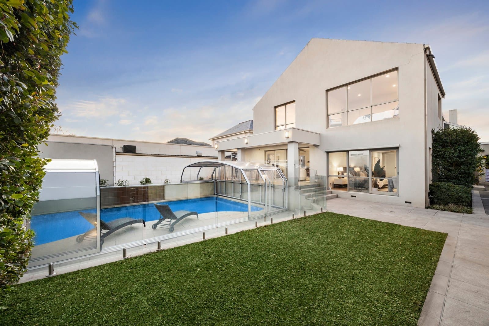 18 Bluff Street, Hawthorn East - Thumbnail 2