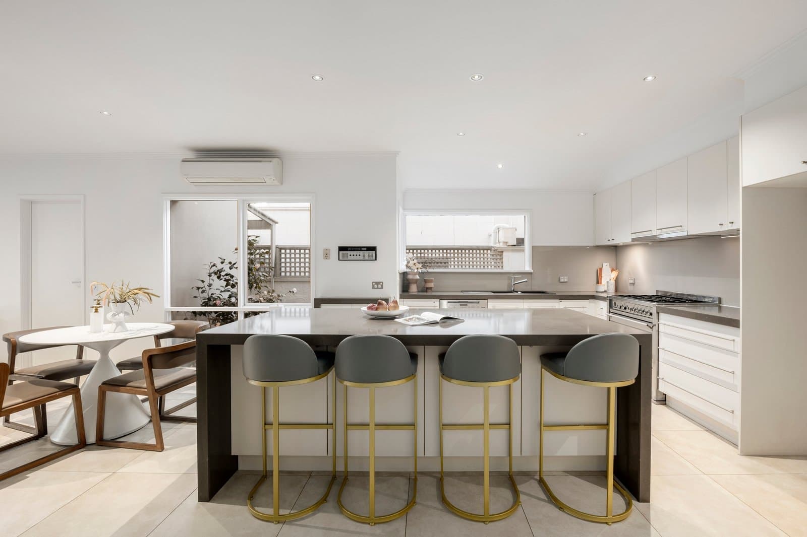 18 Bluff Street, Hawthorn East - Thumbnail 5