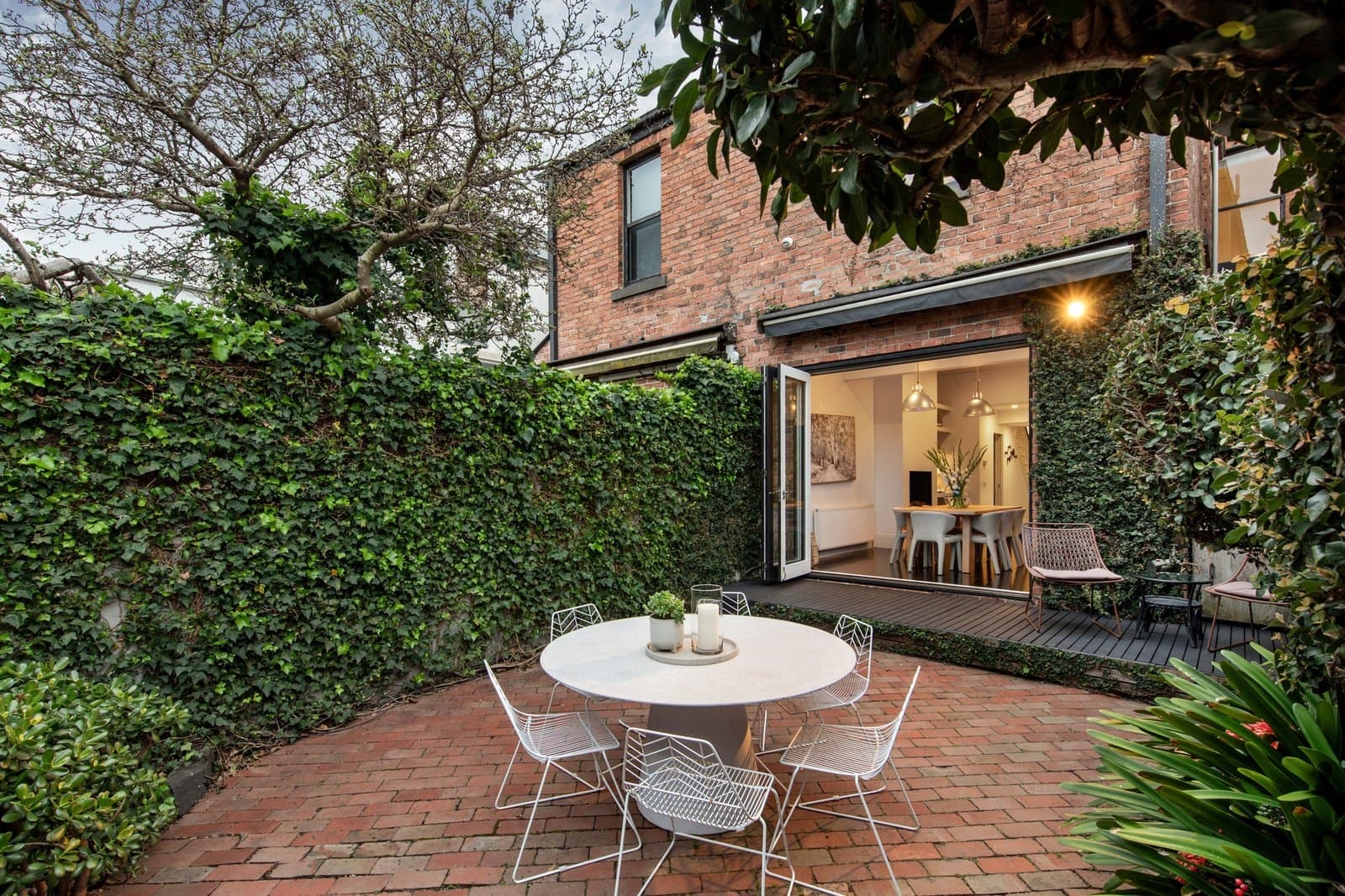 13 Dundas Place, Albert Park - Thumbnail 2