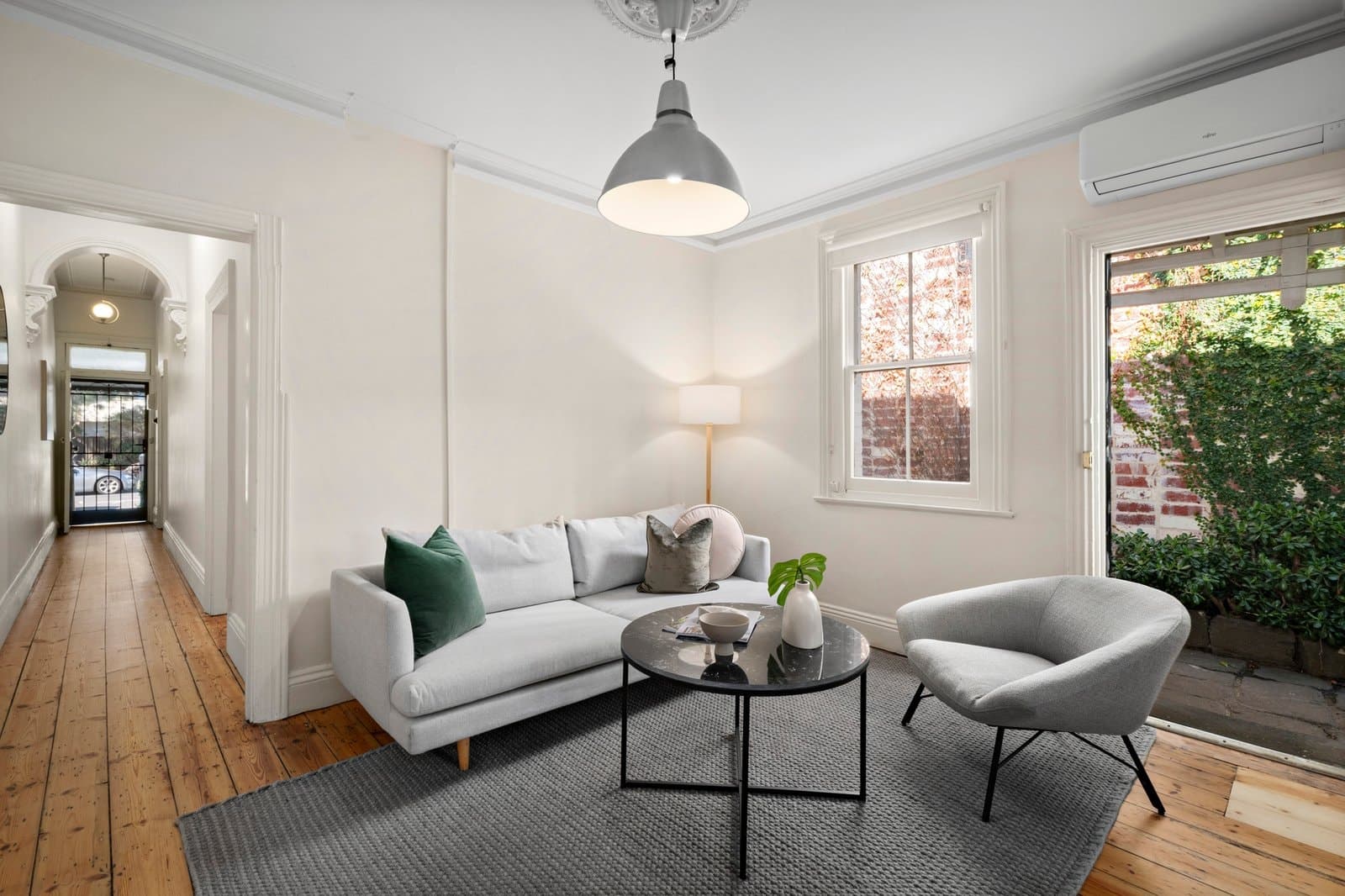 48 Raglan Street, South Melbourne - Thumbnail 2