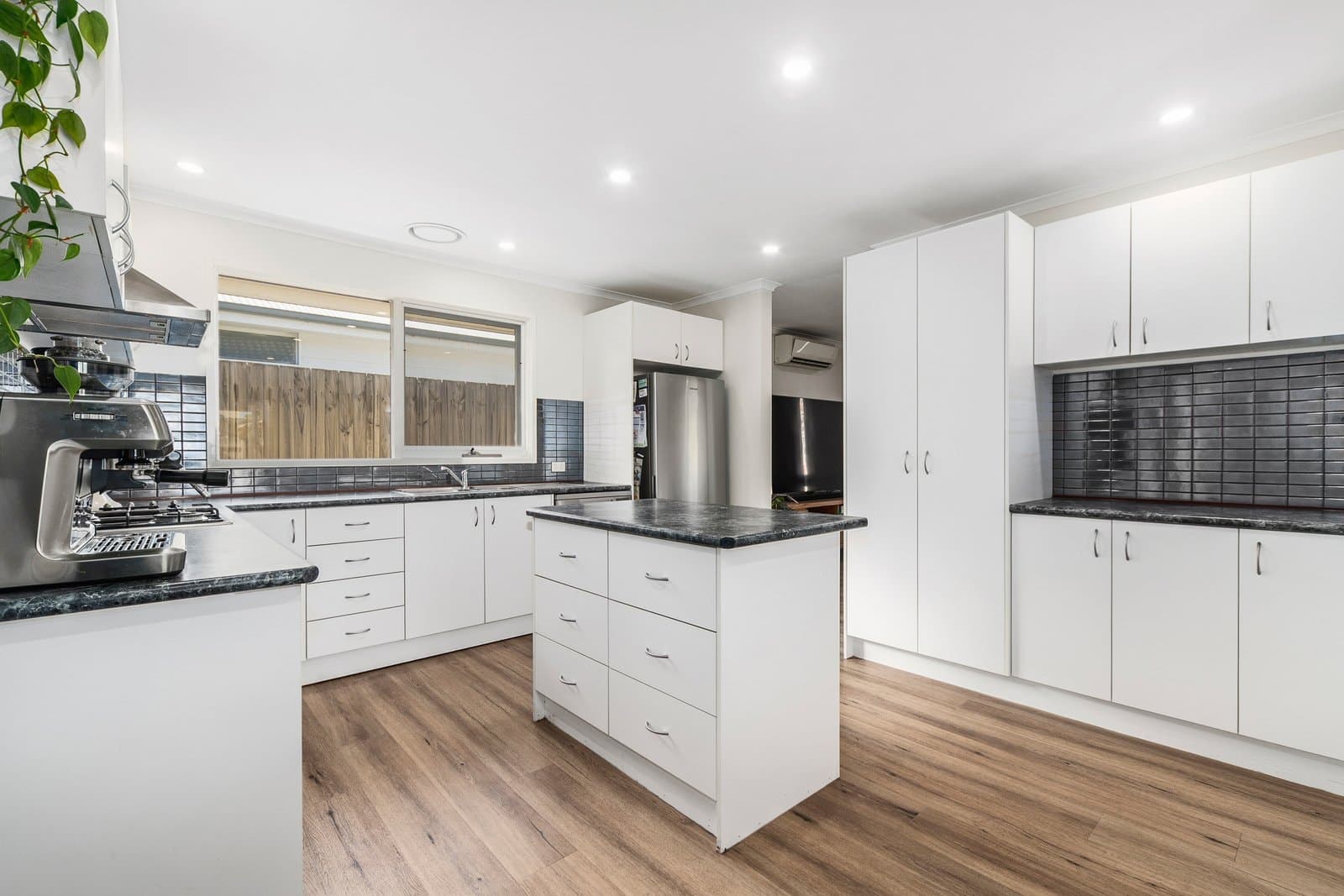 15 Cawarra Street, Mornington - Thumbnail 4