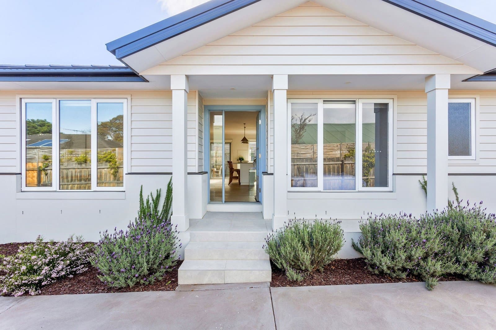 2/12 Coonara Avenue, Mount Eliza - Image 1