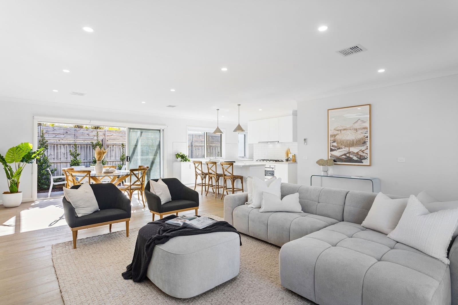 2/12 Coonara Avenue, Mount Eliza - Thumbnail 5