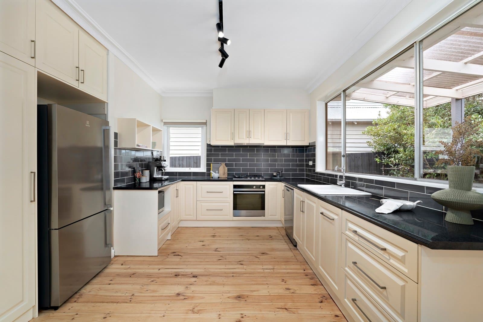5 Acacia Street, Elsternwick - Thumbnail 5