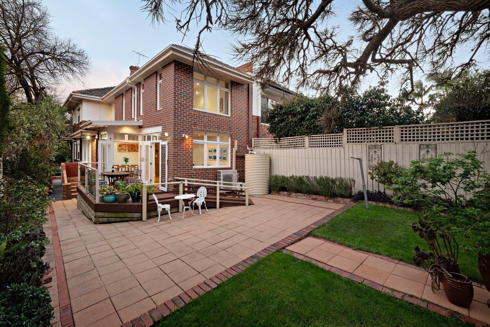 6 Warra Street, Toorak - Thumbnail 2