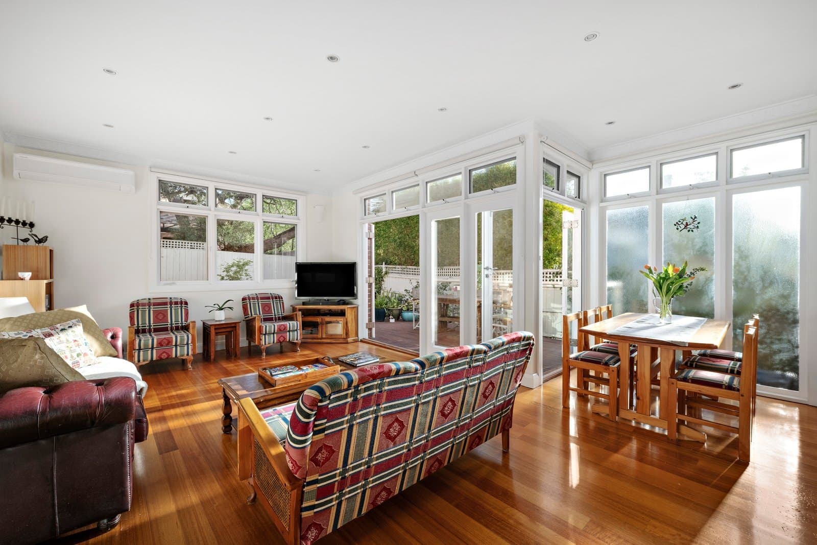 6 Warra Street, Toorak - Thumbnail 3