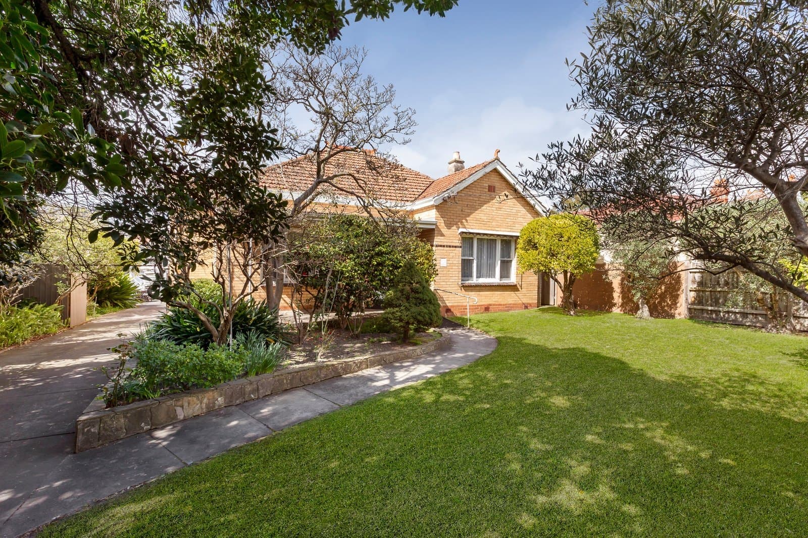 30 Ridgeway Avenue, Kew - Thumbnail 2