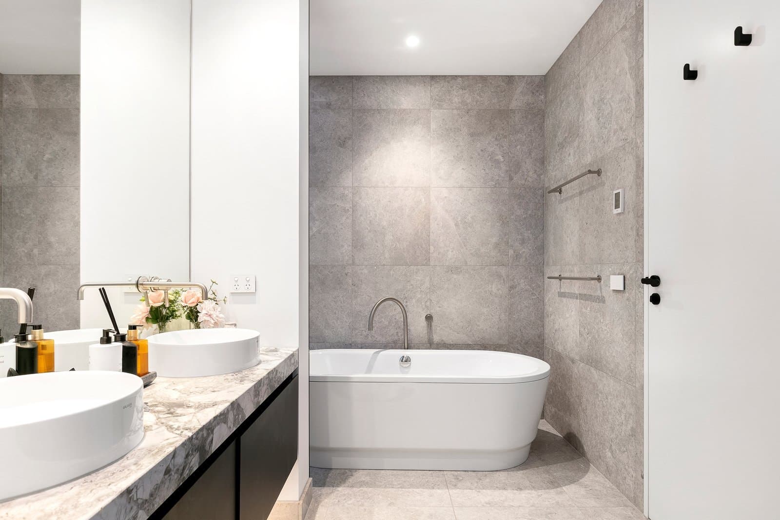 4 Dunlop Avenue, Kew - Thumbnail 7