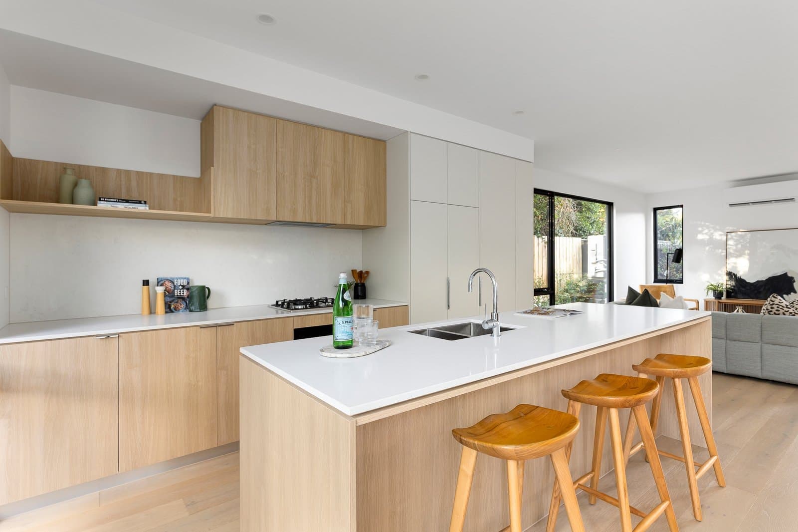 2/1087 Riversdale Road, Surrey Hills - Thumbnail 3