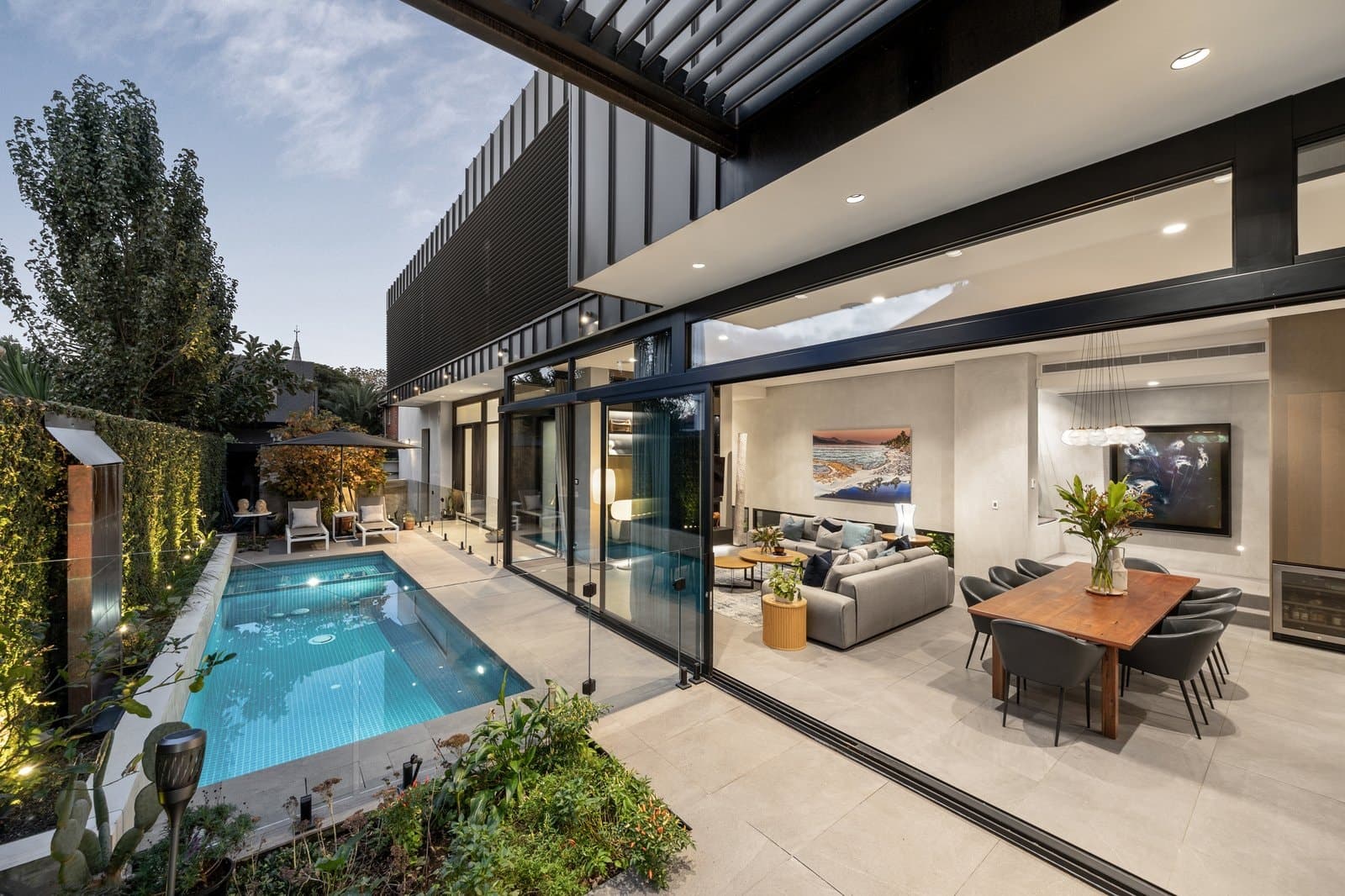 52 Park Street, St Kilda West - Thumbnail 2
